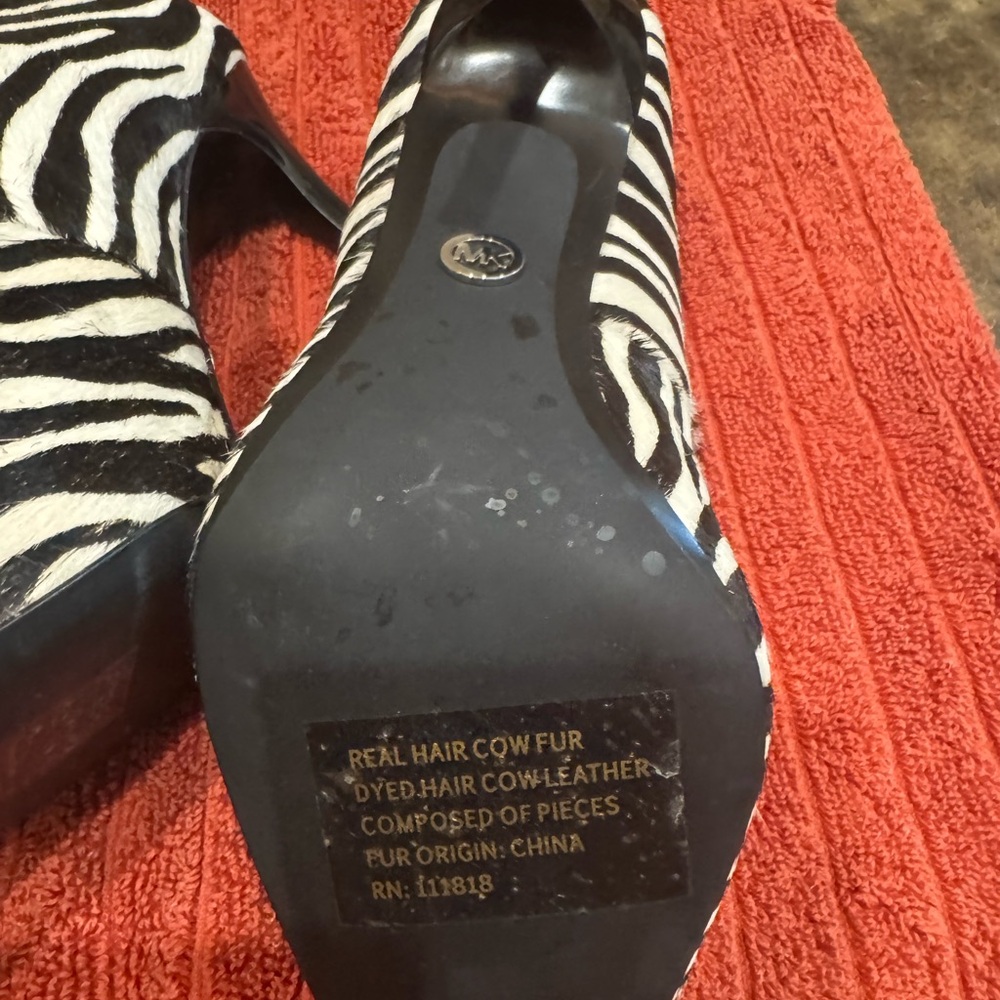 Michael Kors Black and White Zebra Heels Size 7 Worn Once Excellent Condition - Picture 6 of 7